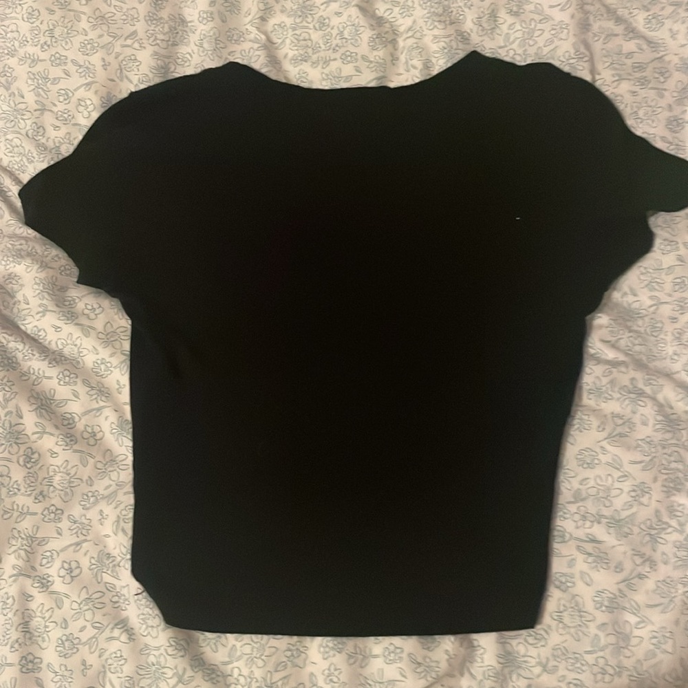Cropped v neck - Picture 3 of 3